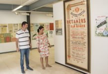 Betanzos expón por primeira vez no Liceo unha mostra cos carteis das festas de San Roque desde 1880 aos nosos días