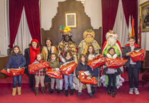 Os Reis Magos entregan os premios do III Concurso de cartas aos Reis Magos