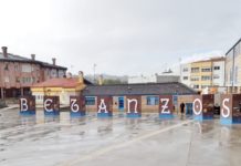 A Condesa, o primeiro barrio que acolle a exposición do 800 aniversario despois de que estivese na praza dos Irmáns García Naveira desde o 13 de febreiro