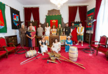 A Feira medieval repartirá 7000 xerras de barro nos postos gastronómicos coa imaxe conmemorativa do 800 aniversario