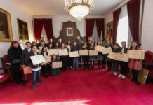 O alumnado de primaria propón programas de voluntariado interxeracionais, melloras no transporte público e que se inclúan os produtos de proximidade nos menús escolares. Galería de imaxes