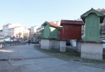 O goberno local renovará a varanda do paseo da Galera.