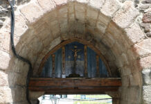 Actuacións na porta medieval do Cristo da Ribeira