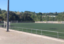 Betanzos renova o campo de herba artificial cun céspede de última xeración