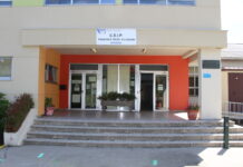 Betanzos ofrece un servizo gratuíto para facilitar, antes da hora, o acceso do alumnado de primaria ao colexio Vales Villamarín