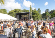 Centos de persoas gozaron da primeira edición do Encontro dos Maiores de Betanzos. galería de imaxes