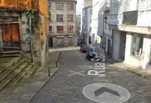Betanzos advírtelle ao propietario dos inmobles da rúa Santiago que no caso de seguir incumprindo os requirimentos municipais iniciarase un procedemento de venda forzosa.