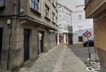 Betanzos cortará o tráfico dende o luns na rúa da Torre por obras de descombro nunha vivenda e dende o día 9 de setembro no Camiño de San Xiao