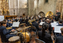 Betanzos celebrou o seu tradicional concerto da “Ilusión” coa incorporación dunha nova integrante na Banda Municipal de Música.