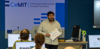 Entrega de diplomas do curso de novas tecnoloxías organizado pola aula CEMIT.